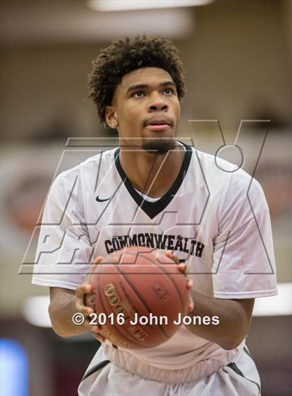 Thumbnail 3 in Commonwealth Academy vs Putnam Vo-Tech/Sci-Tech (Spalding Hoophall Classic) photogallery.
