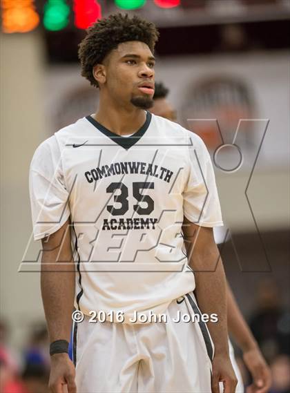 Thumbnail 3 in Commonwealth Academy vs Putnam Vo-Tech/Sci-Tech (Spalding Hoophall Classic) photogallery.