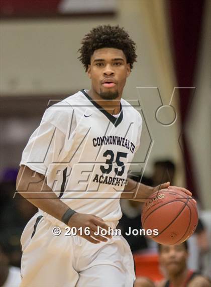 Thumbnail 3 in Commonwealth Academy vs Putnam Vo-Tech/Sci-Tech (Spalding Hoophall Classic) photogallery.
