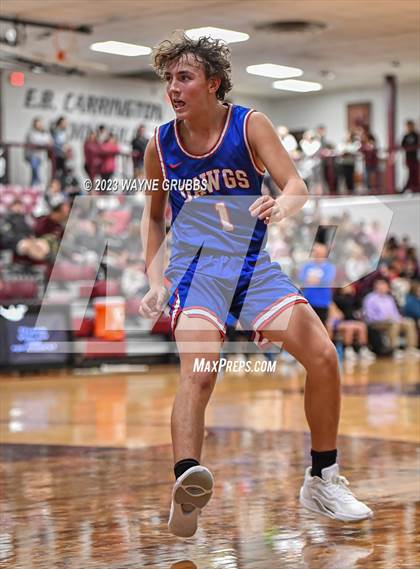 Thumbnail 2 in Quitman vs. White Oak (White Oak Tournament) photogallery.
