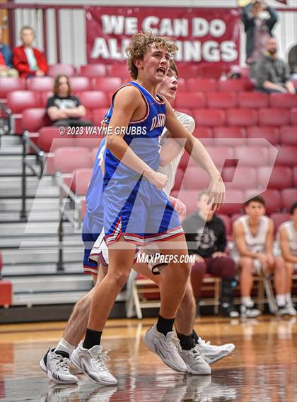Thumbnail 1 in Quitman vs. White Oak (White Oak Tournament) photogallery.