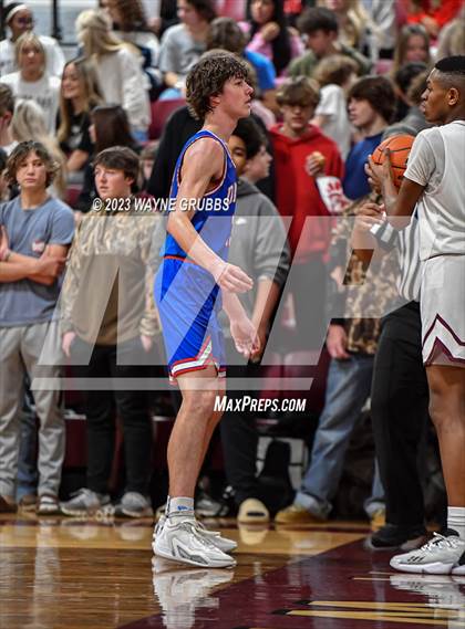 Thumbnail 2 in Quitman vs. White Oak (White Oak Tournament) photogallery.