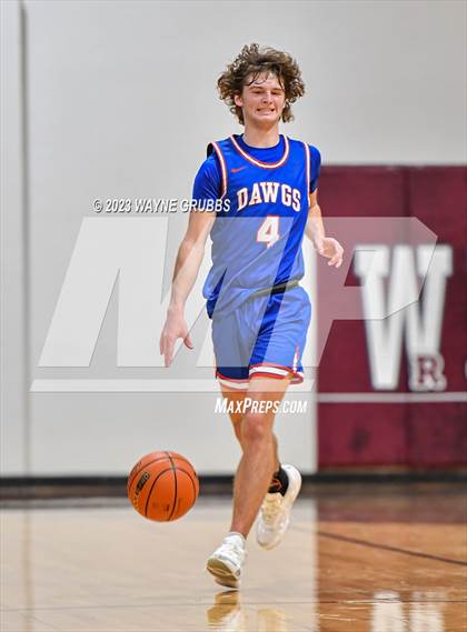 Thumbnail 2 in Quitman vs. White Oak (White Oak Tournament) photogallery.