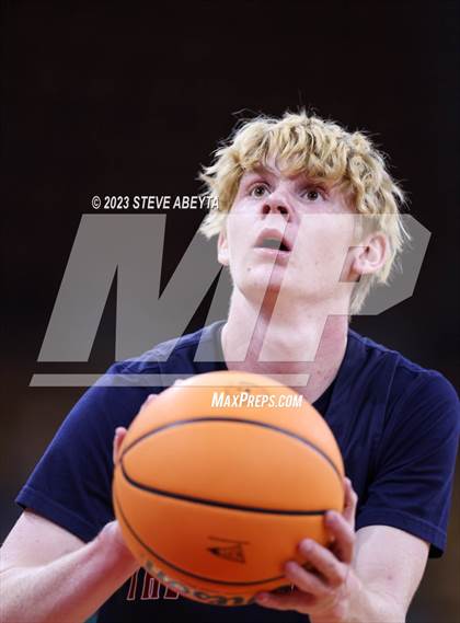 Thumbnail 2 in Resurrection Christian vs. The Classical Academy (CHSAA 4A Great 8) photogallery.