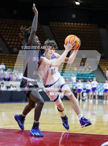 Thumbnail 1 in Resurrection Christian vs. The Classical Academy (CHSAA 4A Great 8) photogallery.