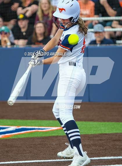 Thumbnail 3 in Sachse vs. Rockwall (UIL 6A Softball Bi-District) photogallery.