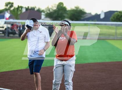 Thumbnail 3 in Sachse vs. Rockwall (UIL 6A Softball Bi-District) photogallery.