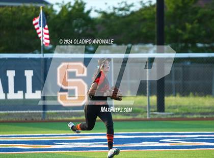 Thumbnail 3 in Sachse vs. Rockwall (UIL 6A Softball Bi-District) photogallery.