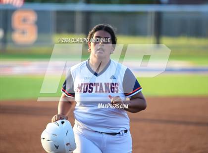 Thumbnail 1 in Sachse vs. Rockwall (UIL 6A Softball Bi-District) photogallery.