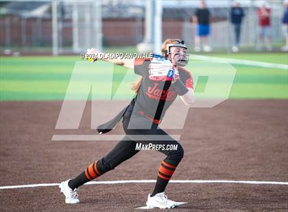 Thumbnail 2 in Sachse vs. Rockwall (UIL 6A Softball Bi-District) photogallery.