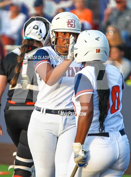Thumbnail 2 in Sachse vs. Rockwall (UIL 6A Softball Bi-District) photogallery.