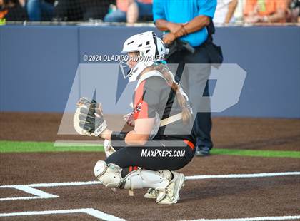 Thumbnail 2 in Sachse vs. Rockwall (UIL 6A Softball Bi-District) photogallery.