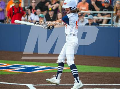 Thumbnail 1 in Sachse vs. Rockwall (UIL 6A Softball Bi-District) photogallery.
