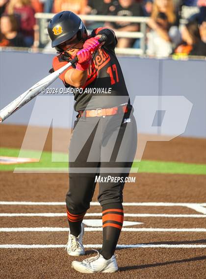 Thumbnail 1 in Sachse vs. Rockwall (UIL 6A Softball Bi-District) photogallery.