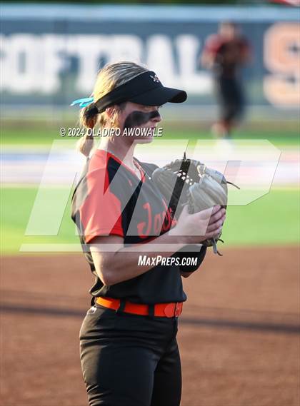 Thumbnail 3 in Sachse vs. Rockwall (UIL 6A Softball Bi-District) photogallery.