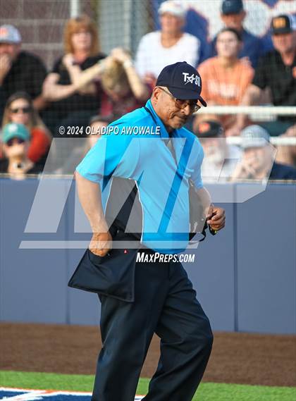 Thumbnail 2 in Sachse vs. Rockwall (UIL 6A Softball Bi-District) photogallery.
