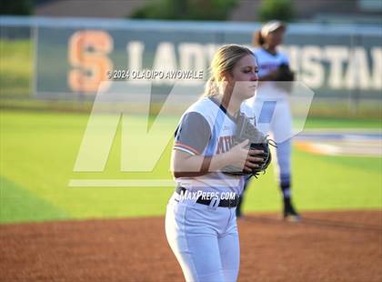 Thumbnail 3 in Sachse vs. Rockwall (UIL 6A Softball Bi-District) photogallery.