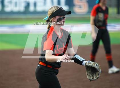 Thumbnail 1 in Sachse vs. Rockwall (UIL 6A Softball Bi-District) photogallery.