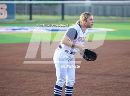 Thumbnail 1 in Sachse vs. Rockwall (UIL 6A Softball Bi-District) photogallery.