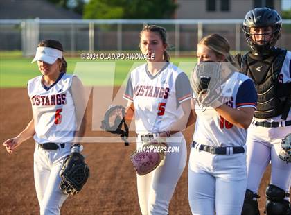 Thumbnail 2 in Sachse vs. Rockwall (UIL 6A Softball Bi-District) photogallery.