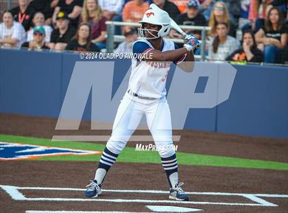 Thumbnail 3 in Sachse vs. Rockwall (UIL 6A Softball Bi-District) photogallery.