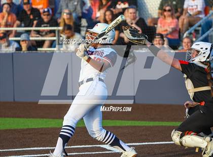 Thumbnail 3 in Sachse vs. Rockwall (UIL 6A Softball Bi-District) photogallery.