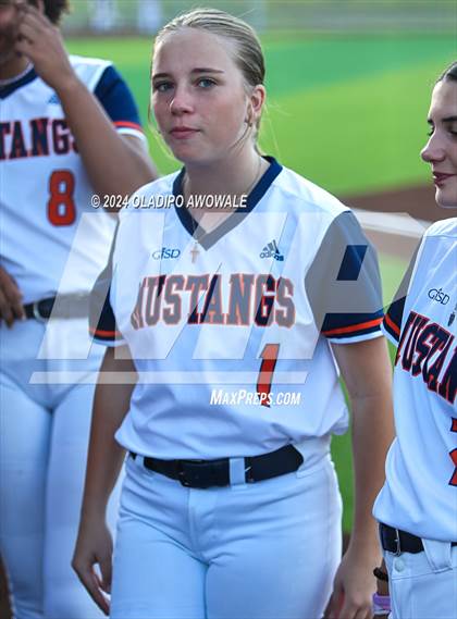 Thumbnail 2 in Sachse vs. Rockwall (UIL 6A Softball Bi-District) photogallery.