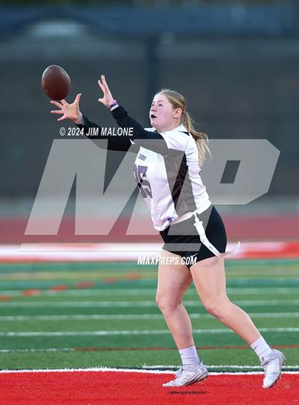 Thumbnail 3 in Hillsdale vs. Sequoia photogallery.