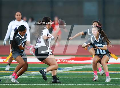 Thumbnail 2 in Hillsdale vs. Sequoia photogallery.