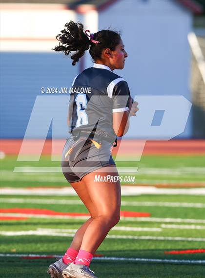 Thumbnail 2 in Hillsdale vs. Sequoia photogallery.