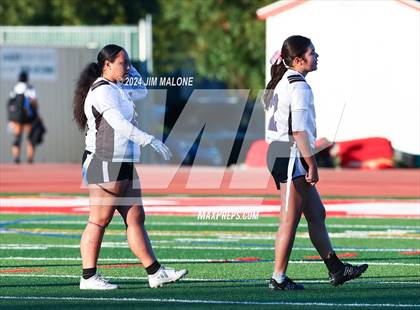 Thumbnail 3 in Hillsdale vs. Sequoia photogallery.