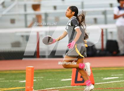 Thumbnail 3 in Hillsdale vs. Sequoia photogallery.