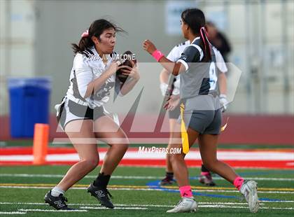 Thumbnail 2 in Hillsdale vs. Sequoia photogallery.