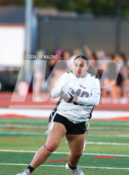 Thumbnail 3 in Hillsdale vs. Sequoia photogallery.