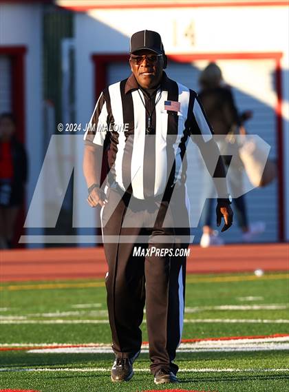 Thumbnail 2 in Hillsdale vs. Sequoia photogallery.