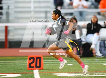 Thumbnail 2 in Hillsdale vs. Sequoia photogallery.