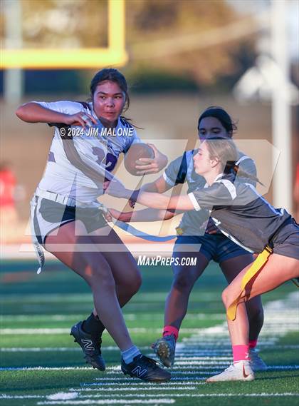 Thumbnail 3 in Hillsdale vs. Sequoia photogallery.