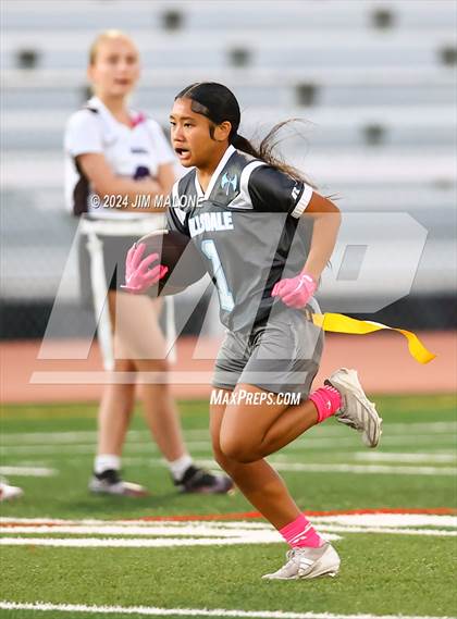 Thumbnail 2 in Hillsdale vs. Sequoia photogallery.