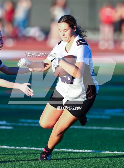 Thumbnail 3 in Hillsdale vs. Sequoia photogallery.
