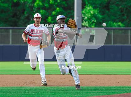 Thumbnail 1 in Cartersville vs. Loganville (GHSA 5A State Championship) photogallery.