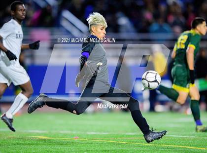 Thumbnail 2 in Uniondale vs Westbury (Section 8 Nassau AA Final) photogallery.