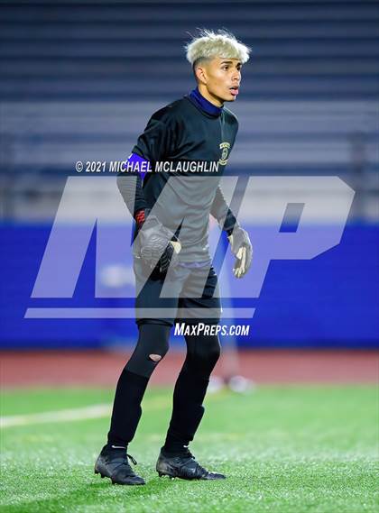 Thumbnail 2 in Uniondale vs Westbury (Section 8 Nassau AA Final) photogallery.