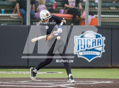 Thumbnail 2 in Clyde vs. Brock (UIL Baseball 3A Region 1 Area Playoff) photogallery.
