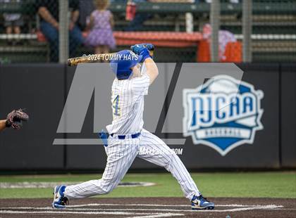 Thumbnail 1 in Clyde vs. Brock (UIL Baseball 3A Region 1 Area Playoff) photogallery.