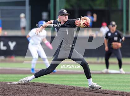 Thumbnail 2 in Clyde vs. Brock (UIL Baseball 3A Region 1 Area Playoff) photogallery.