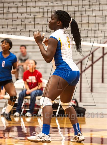 Thumbnail 3 in Lakeview Centennial vs South Garland (Garland ISD Tournament) photogallery.