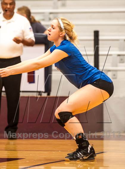 Thumbnail 3 in Lakeview Centennial vs South Garland (Garland ISD Tournament) photogallery.