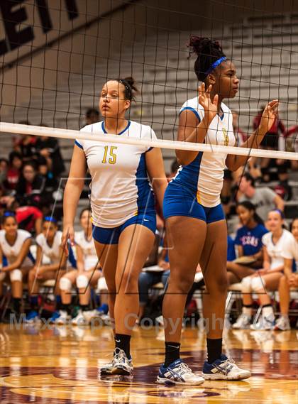 Thumbnail 2 in Lakeview Centennial vs South Garland (Garland ISD Tournament) photogallery.