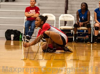 Thumbnail 2 in Lakeview Centennial vs South Garland (Garland ISD Tournament) photogallery.