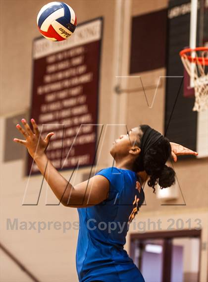 Thumbnail 1 in Lakeview Centennial vs South Garland (Garland ISD Tournament) photogallery.